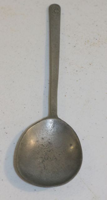 17th or early 18th Century Pewter Spoon