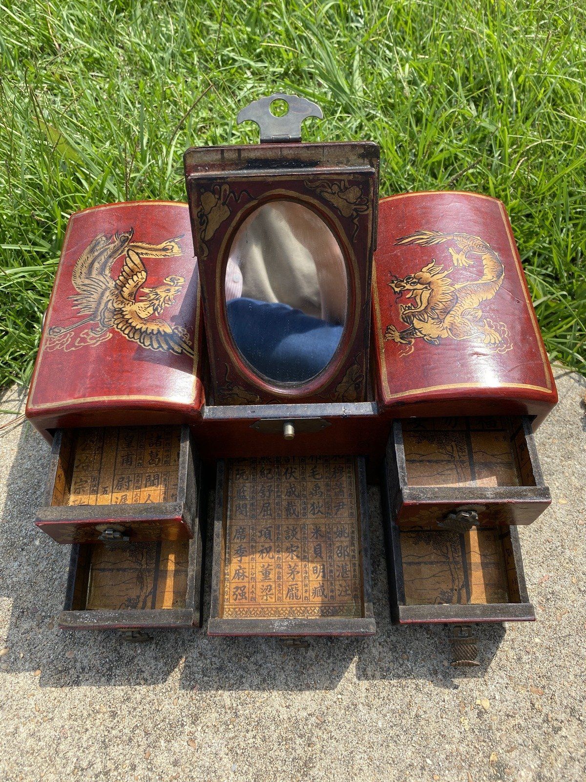 Chinese Red Lacquered Dressing Mirrored Jewelry Box 255 8
