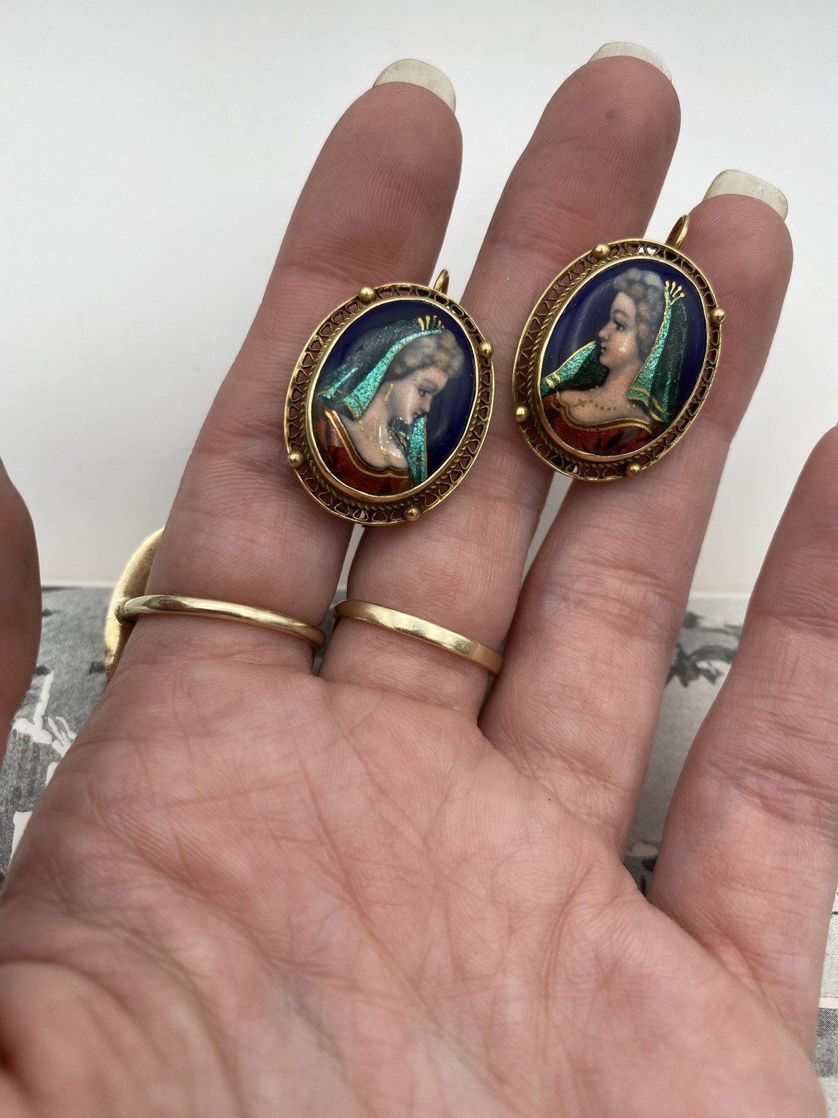 French Antique 14k Enameled Miniature Portrait Filigree Framed Drop Earrings 5