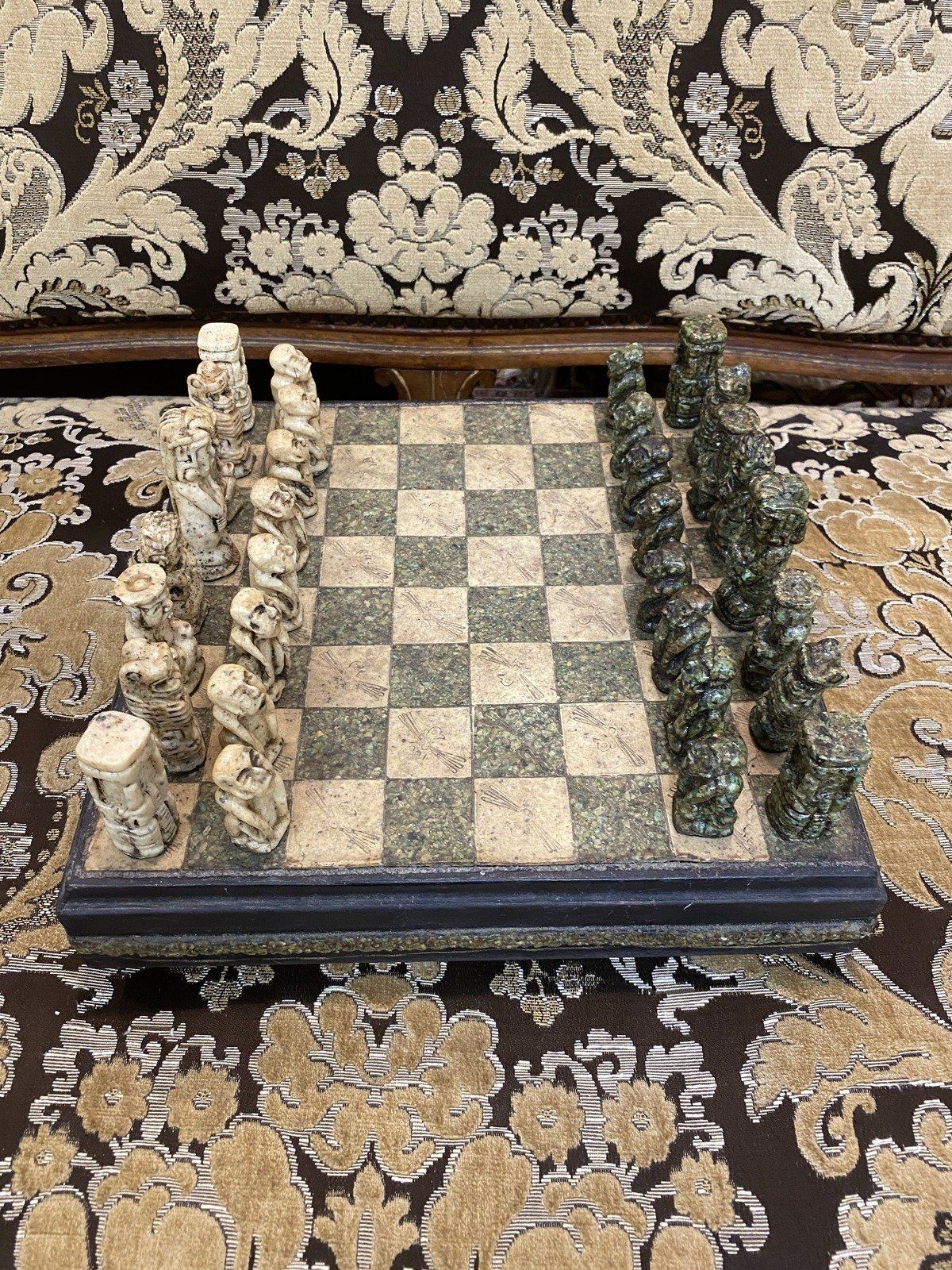 Vintage c.1960s/70s Wooden Gem Composite Mayan/Aztec Figural Chess Board Set 9