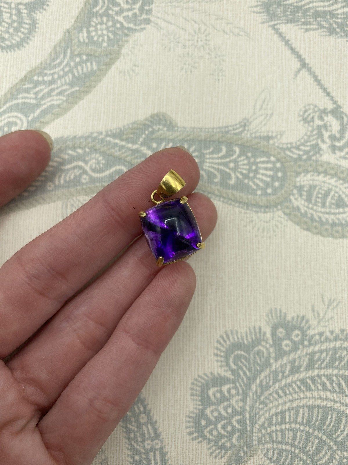 Grade A++ 18k Gold Set Deep Purple Amethyst Drop Pendant 2