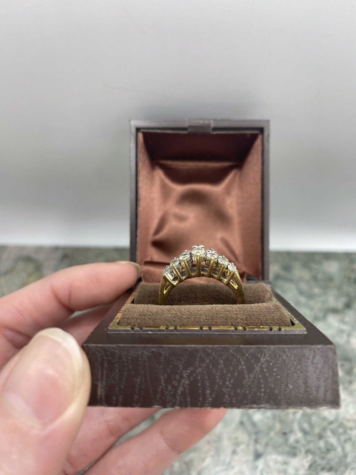 14k Gold Round Cut Stacked Diamond Peaked Ring w Spoked Shank 3