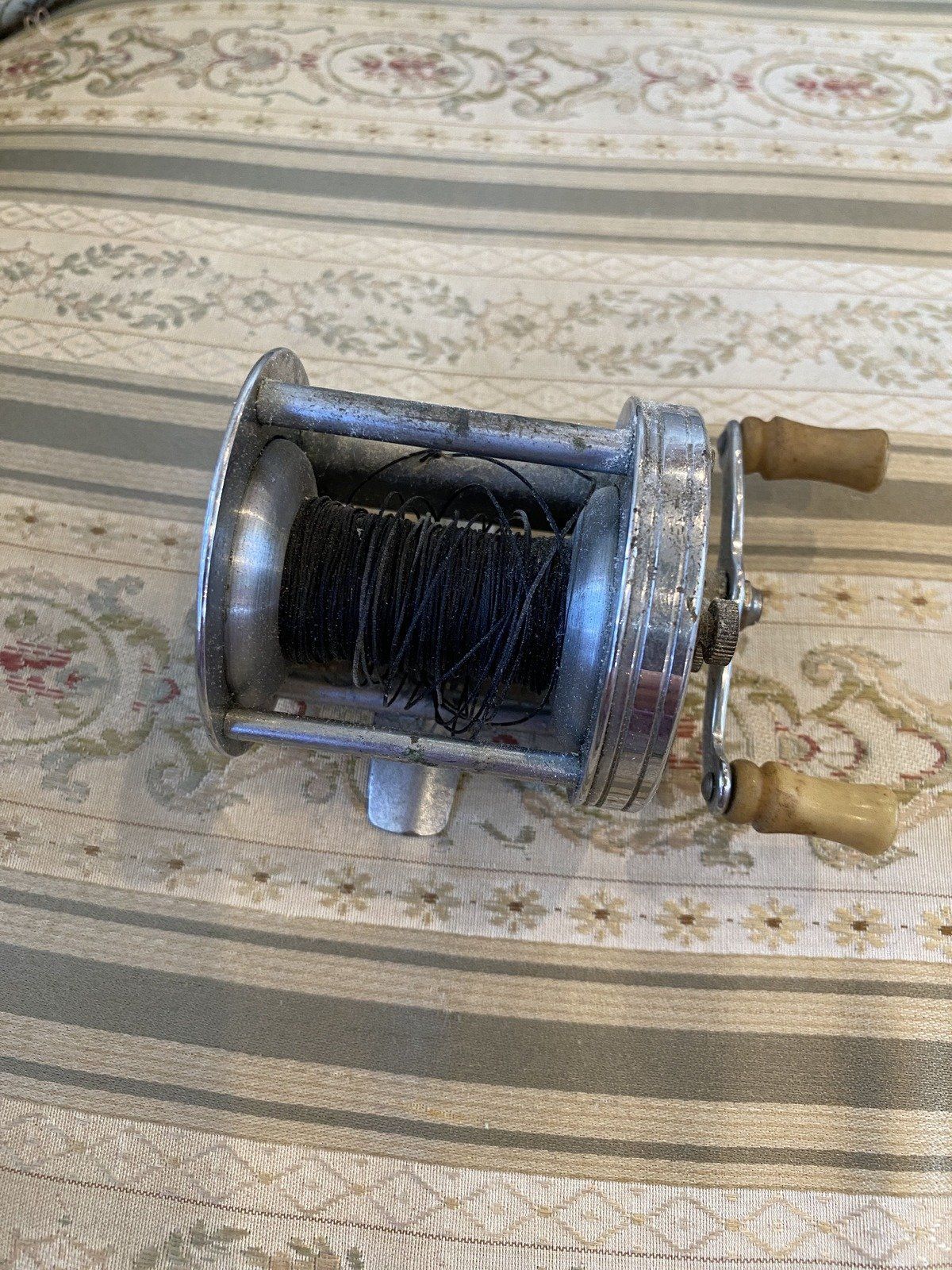 Vintage Flueger TRUMP Anti-Back-Lash Fishing Reel No.1943 6