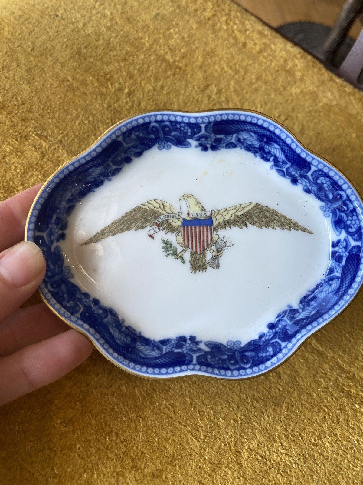 Diplomatic Eagle Lobed Small Flow Blue Presidential Mottahedeh Dish 6