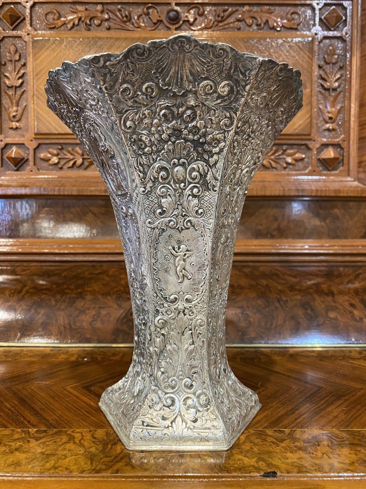 Antique Barbour S.P. Co. Intl. S. Co. Plated Repousse Fluted Figural Vase 3