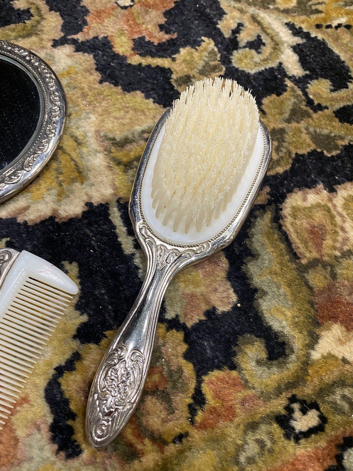 3pc Vintage Repousse Silver Plated Vanity Set 4