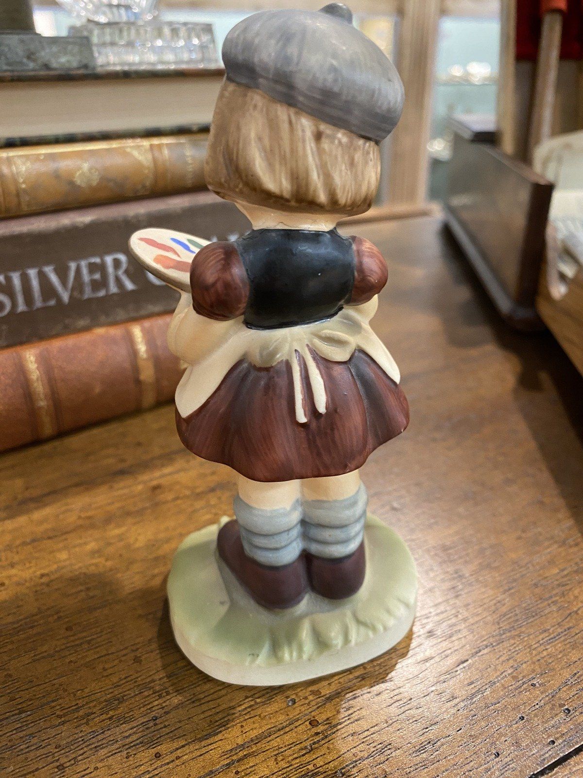 Napco Vintage Painter Girl Figurine 3