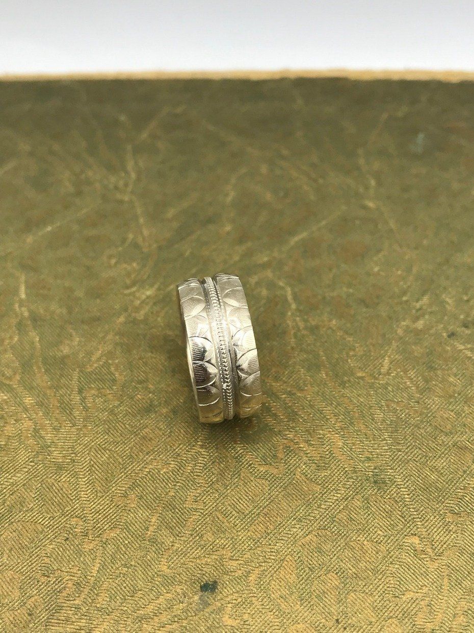Vintage Wedlock 14k White Gold Petal Carved Wide Ring Band 4