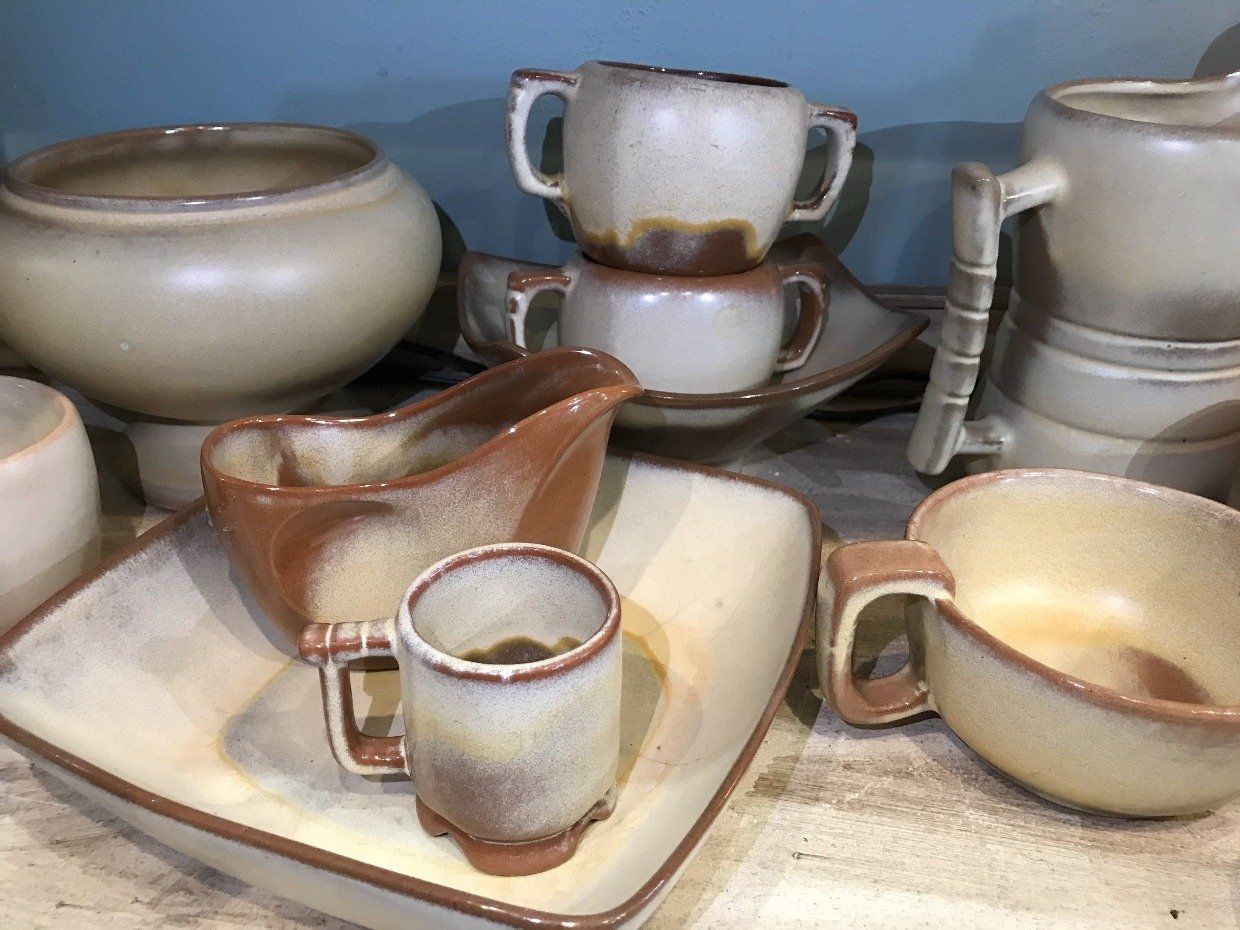 Vintage Mid. 20th C. Frankoma Desert Sand Plainware 34pc *SET* 4