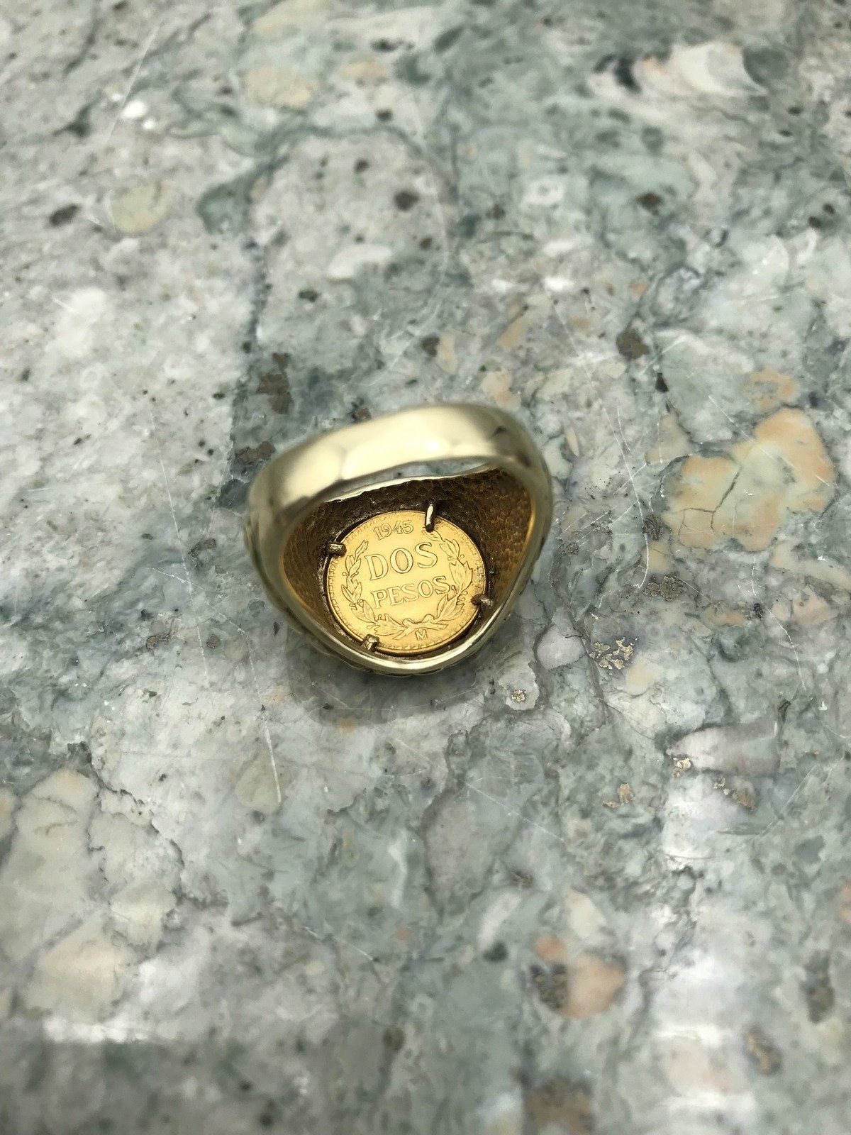 Gorgeous 14k Gold Set c.1945 Dos Pesos 21.6k Gold Coin Ring w Floral Carved Shoulders. Sz 7 7