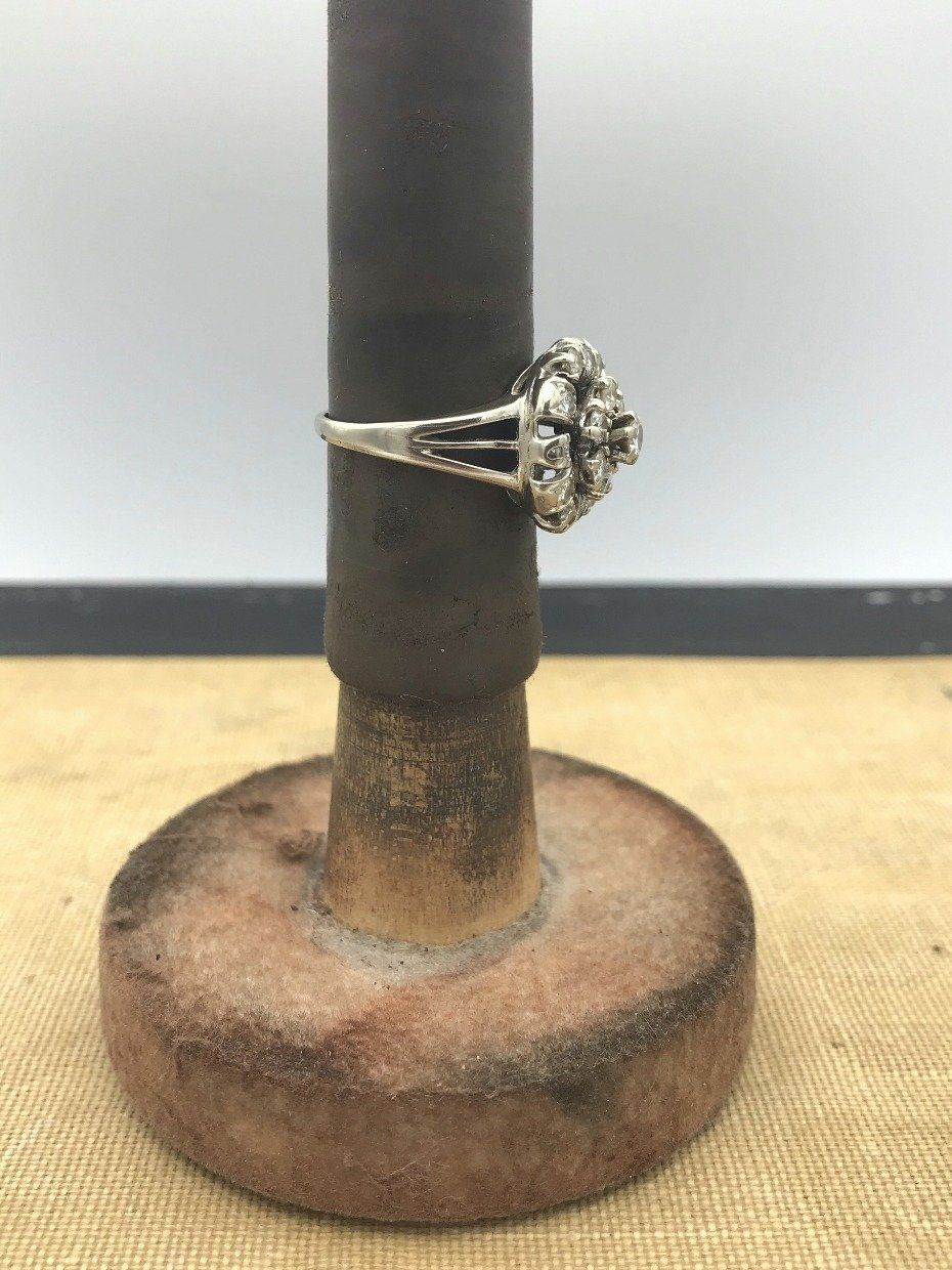 Antique 14k White Gold Tiered Diamond Flora Ring 2