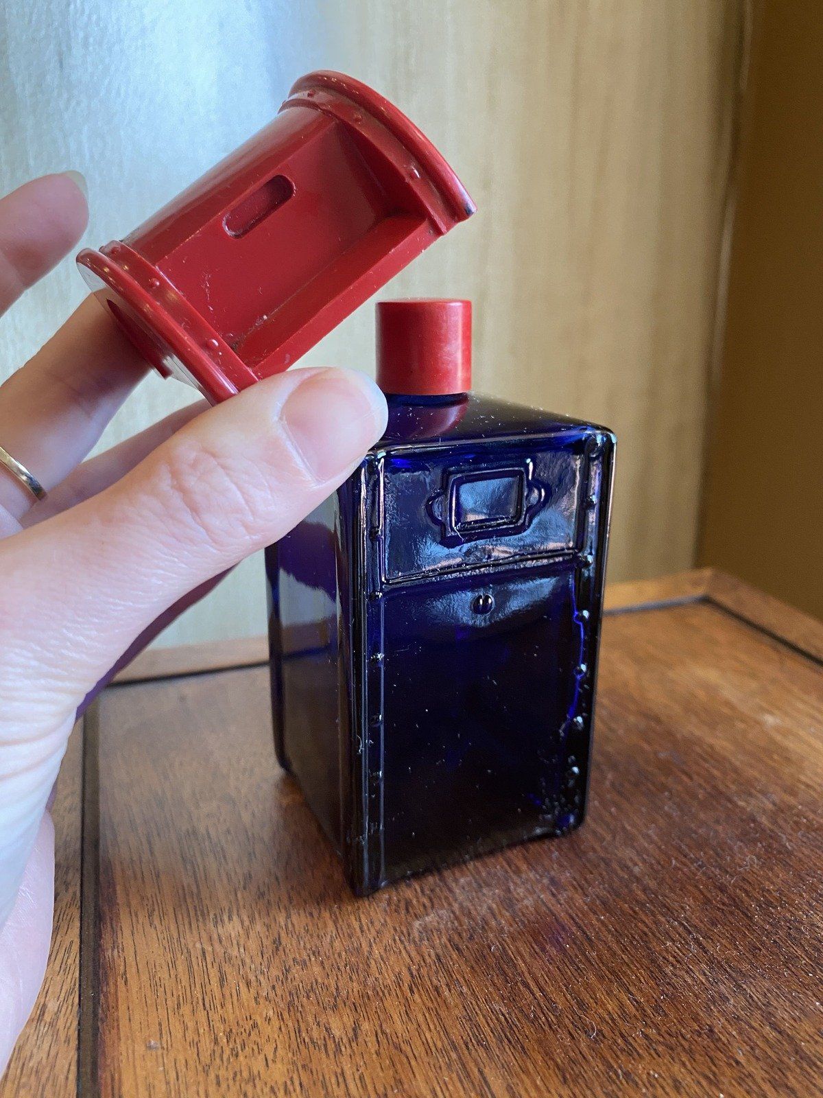 Vintage AVON Mail Box Perfume Bottle 2
