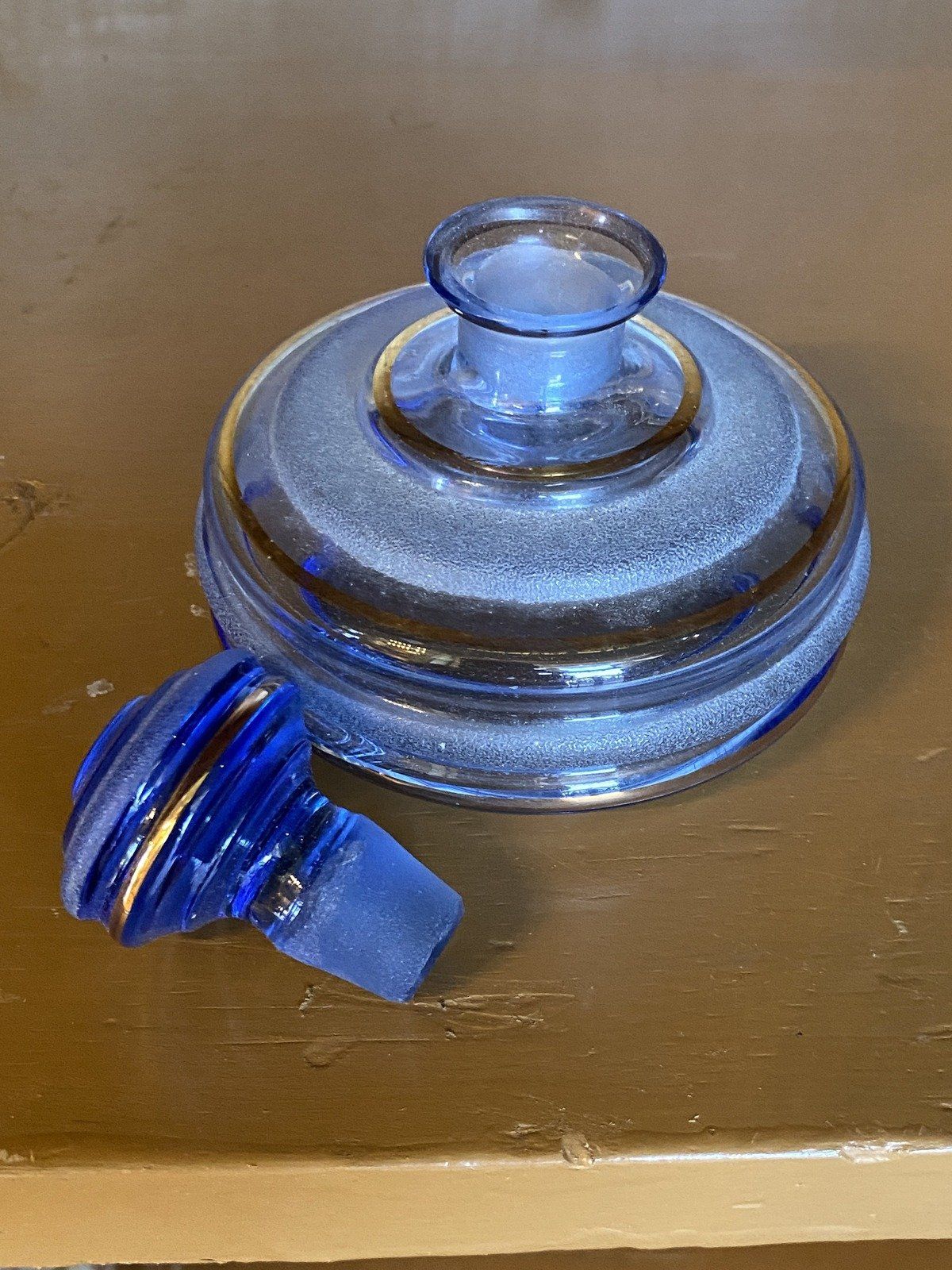 c.1950s Czech Blue Glass Perfume Bottle w Gold Circular Motif 4