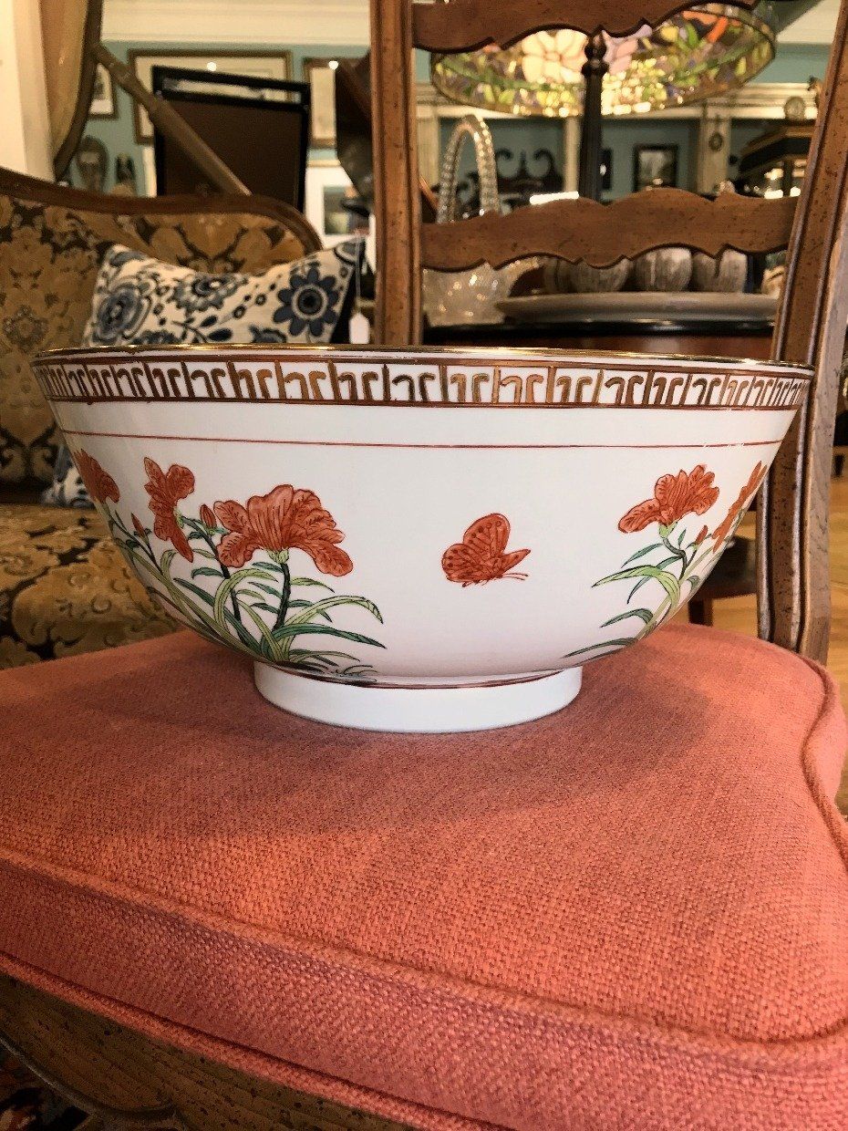 19th Century Porcelain Rice Bowl w Irises and Butterflies Motif 3