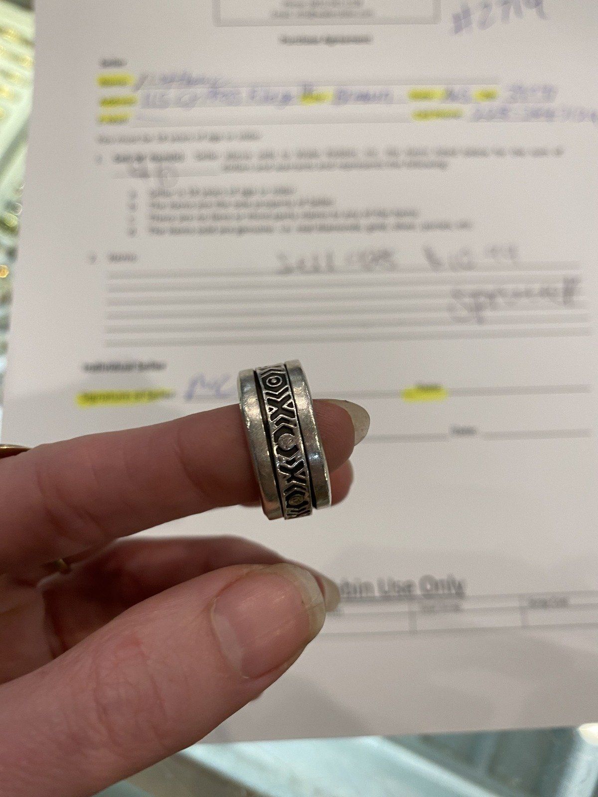 Sterling Silver Men's Spinner Ring Band w Carved Spinner Inset 9