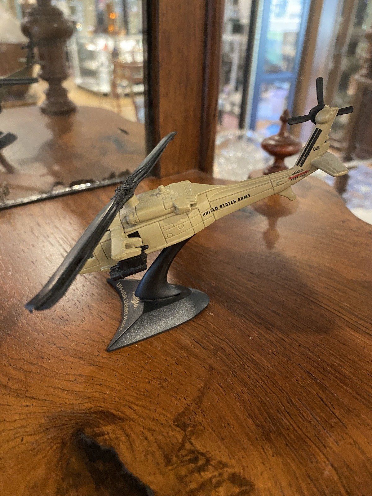MAISTO UH-60A Helicopter Model Plane 4