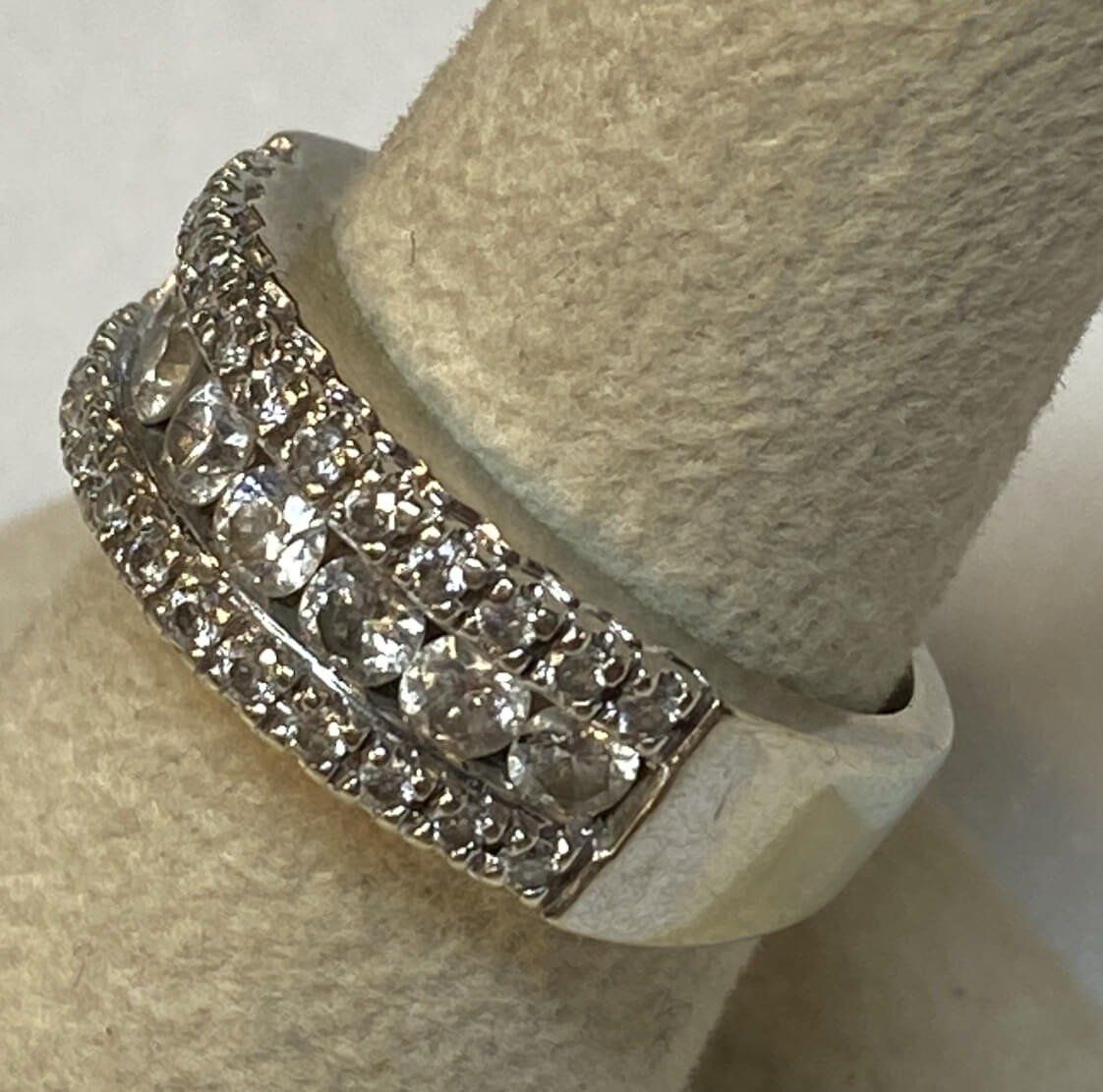 14k White Gold 1ctw Channel Set Diamond Ring 2