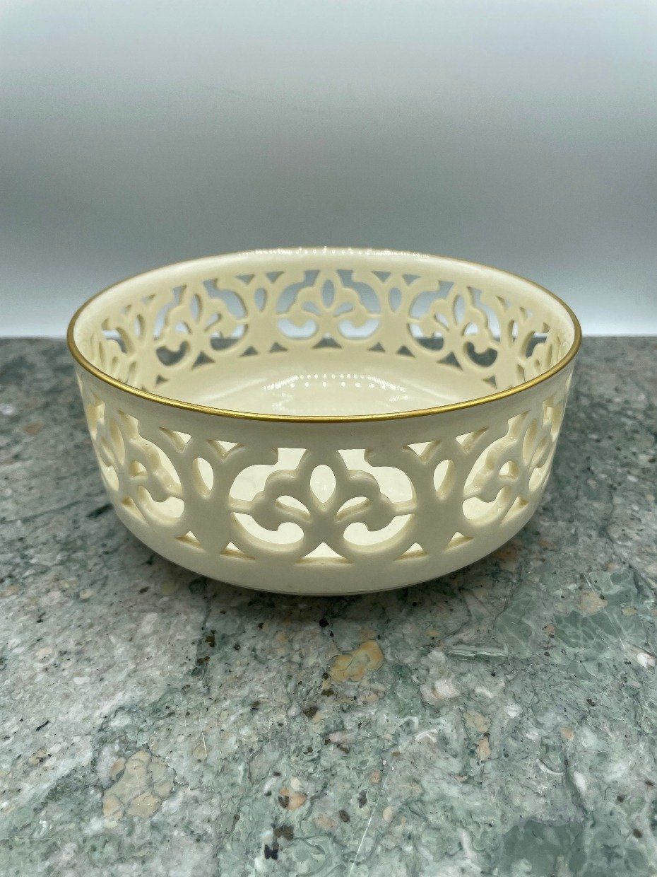 Lenox Pierced Bone China Gold Rim Centerpiece Bowl