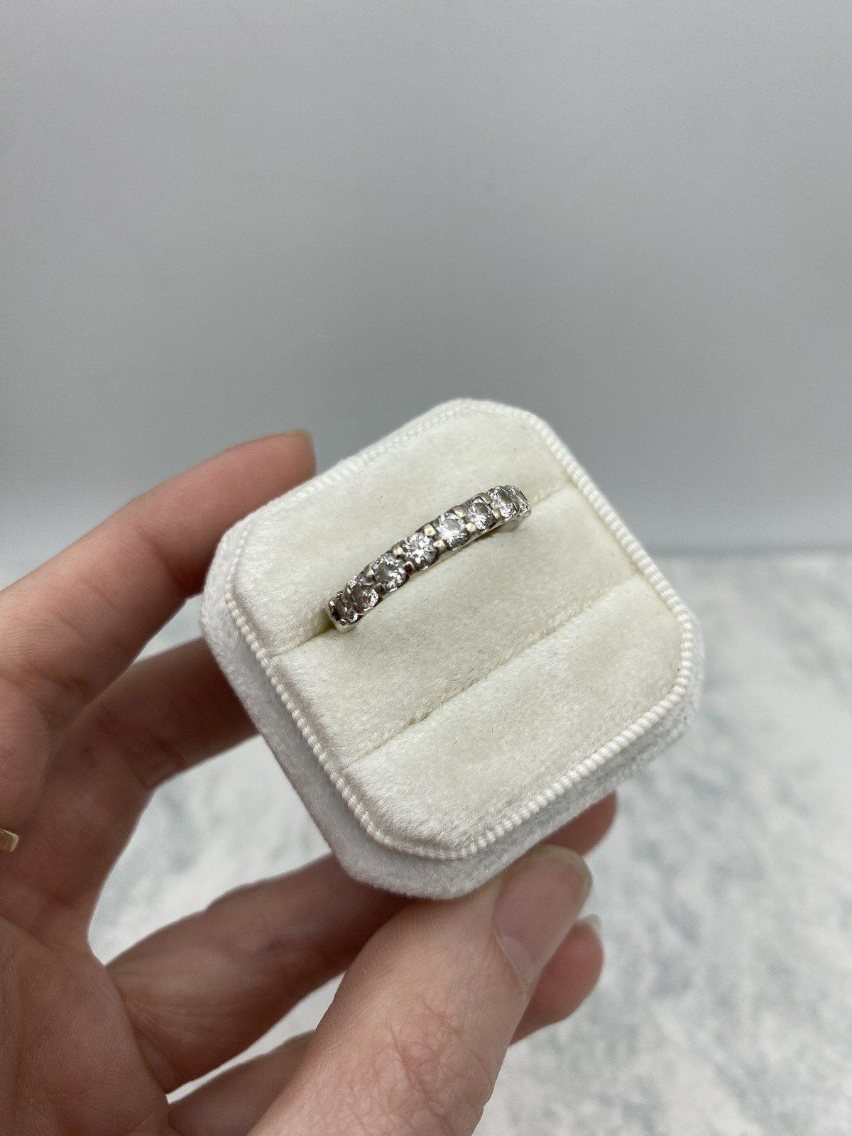 Ladies 14k Gold Round Pave Set 1.35ctw Diamond Ring Band 8