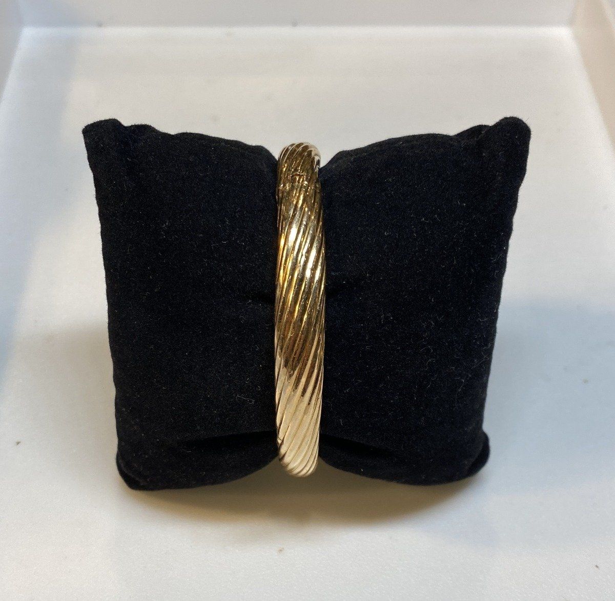 14k Gold Spiral Bangle Bracelet