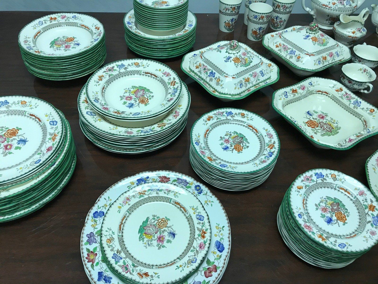Spode & Copeland England Chinese Rose China Serving for 12 Plus