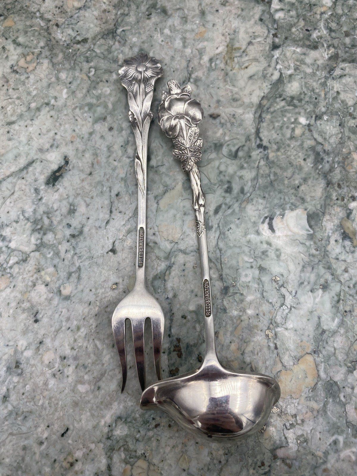 Silver Plated Reed & Barton 2pc Floral Figural Specialty Serving Utensils 6