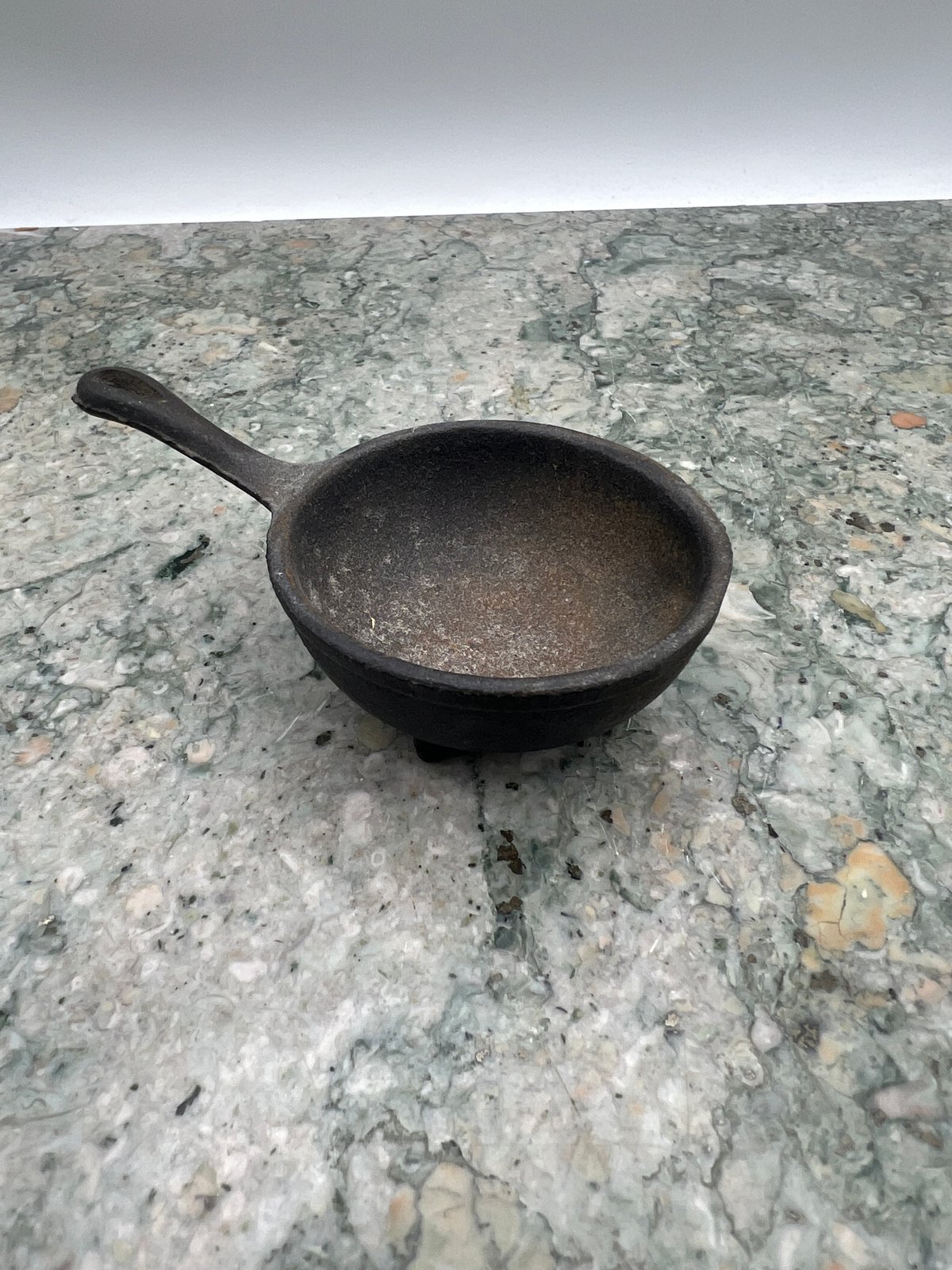 Miniature Cast Iron Skillet with Feet, Vintage