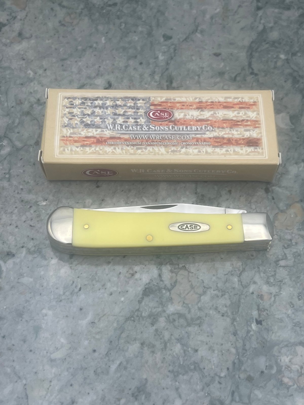 2014 Case XX 3254 CV Yellow Synthetic Trapper Pocket Knife w/ Box USA