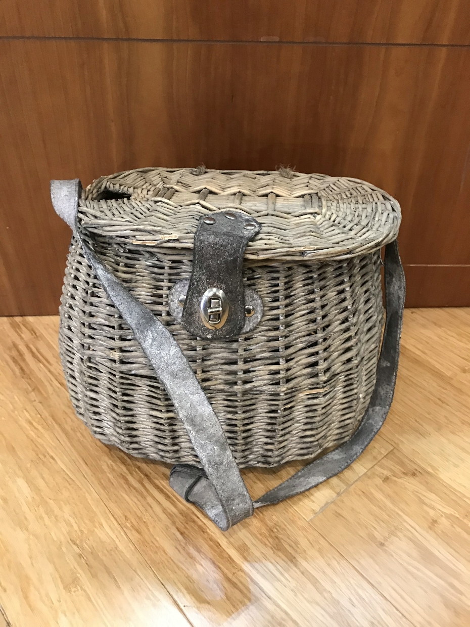 Vintage Wicker Fly Fishing Basket w Leather Strap – Wake Robbin, Consign  or Sell